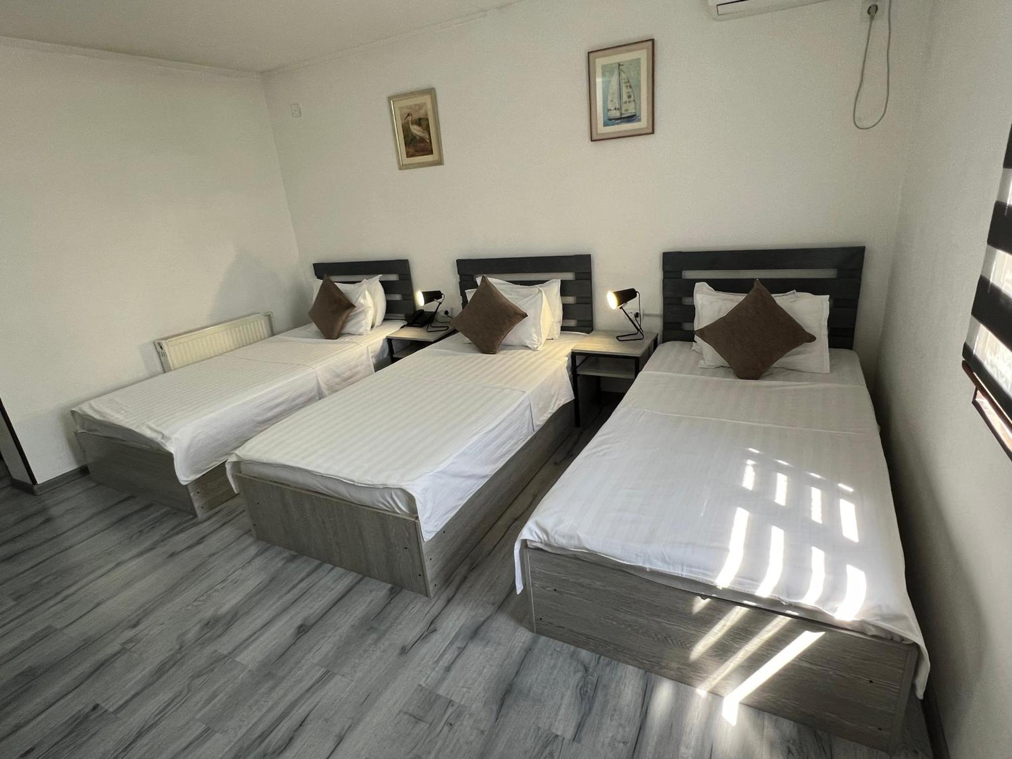 Temurkhan Hotel Tashkent Esterno foto